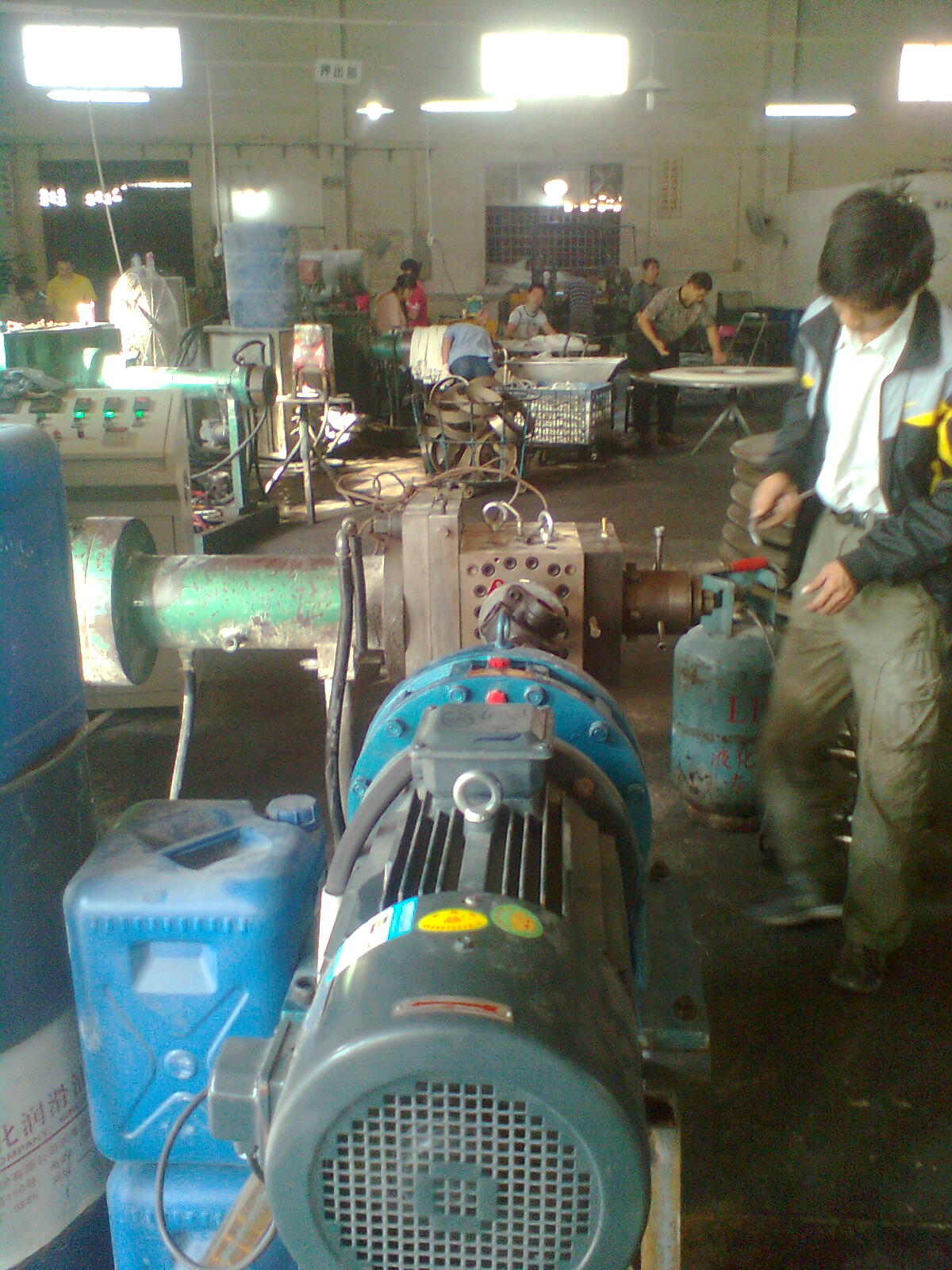 rubber extrusion melt pump