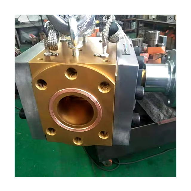 thermoplastic extrusion pump